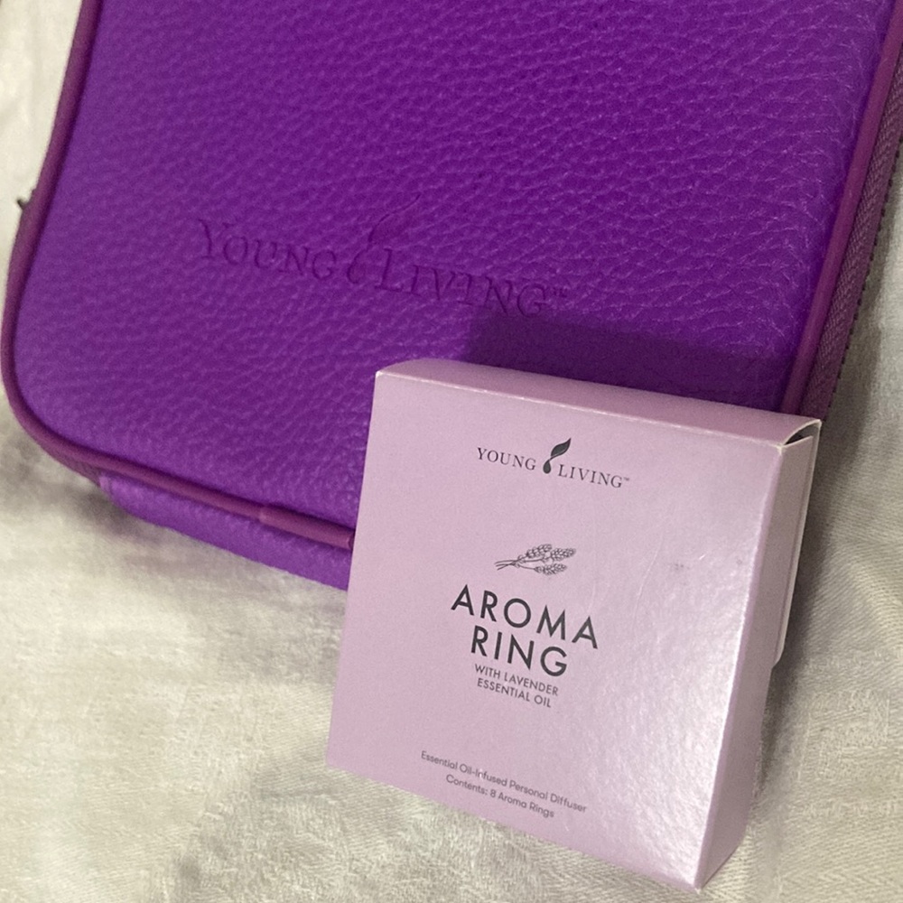 SALE Young Living Aroma Rings and Travel essential oil case with stand